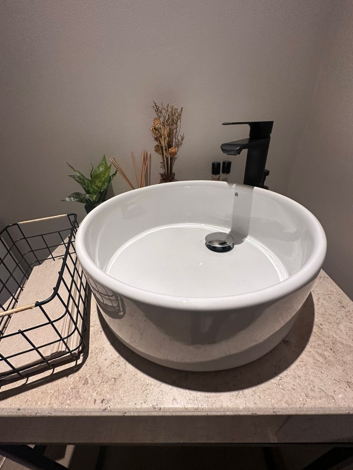 Baño con revestimiento completo